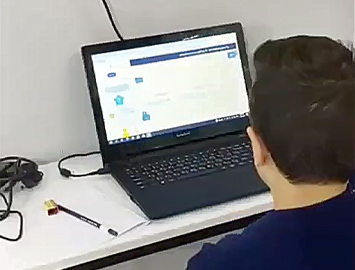 اضغط لتشغيل الفيديو